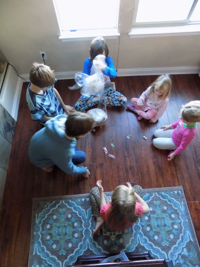 Saran Wrap Ball Game: Rules and Gift Ideas for Kids and Adults